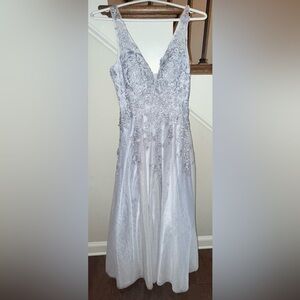 Xscape Silver Blue Lace Formal Dress Size 4